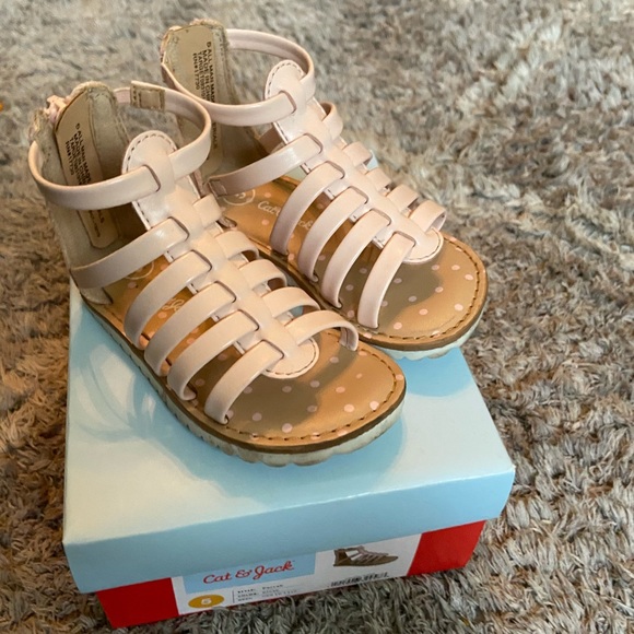 ⭐️SOLD⭐️ Baby girl sandals - Picture 2 of 11